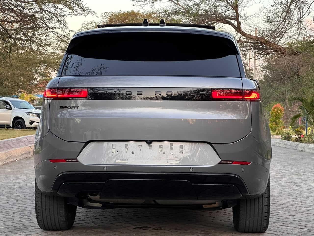 RANGE ROVER SPORT  DAYNAMIC  SE MHEV thumbnail 10
